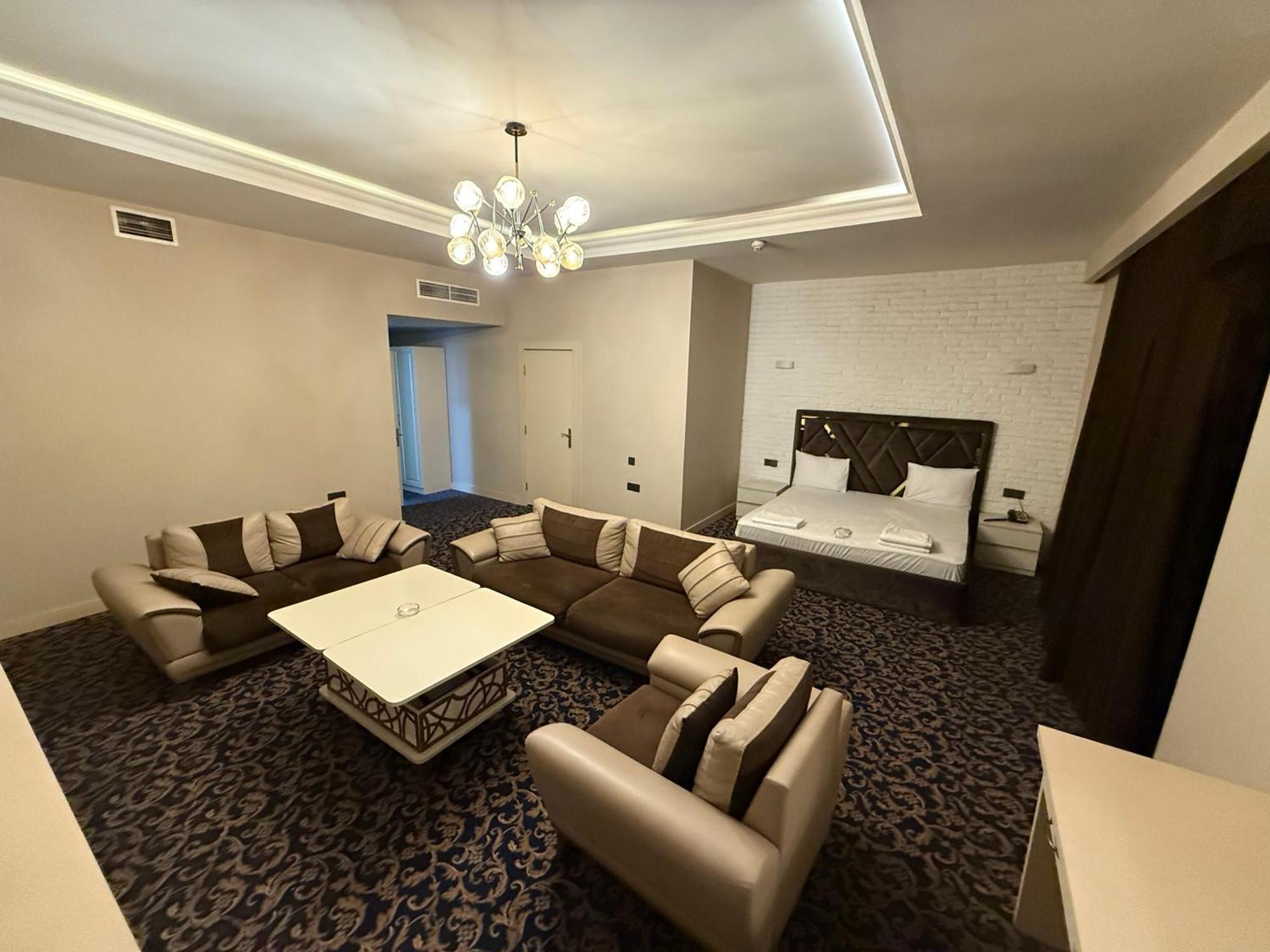 Black Mont Inn Hotel Baku Eksteriør billede