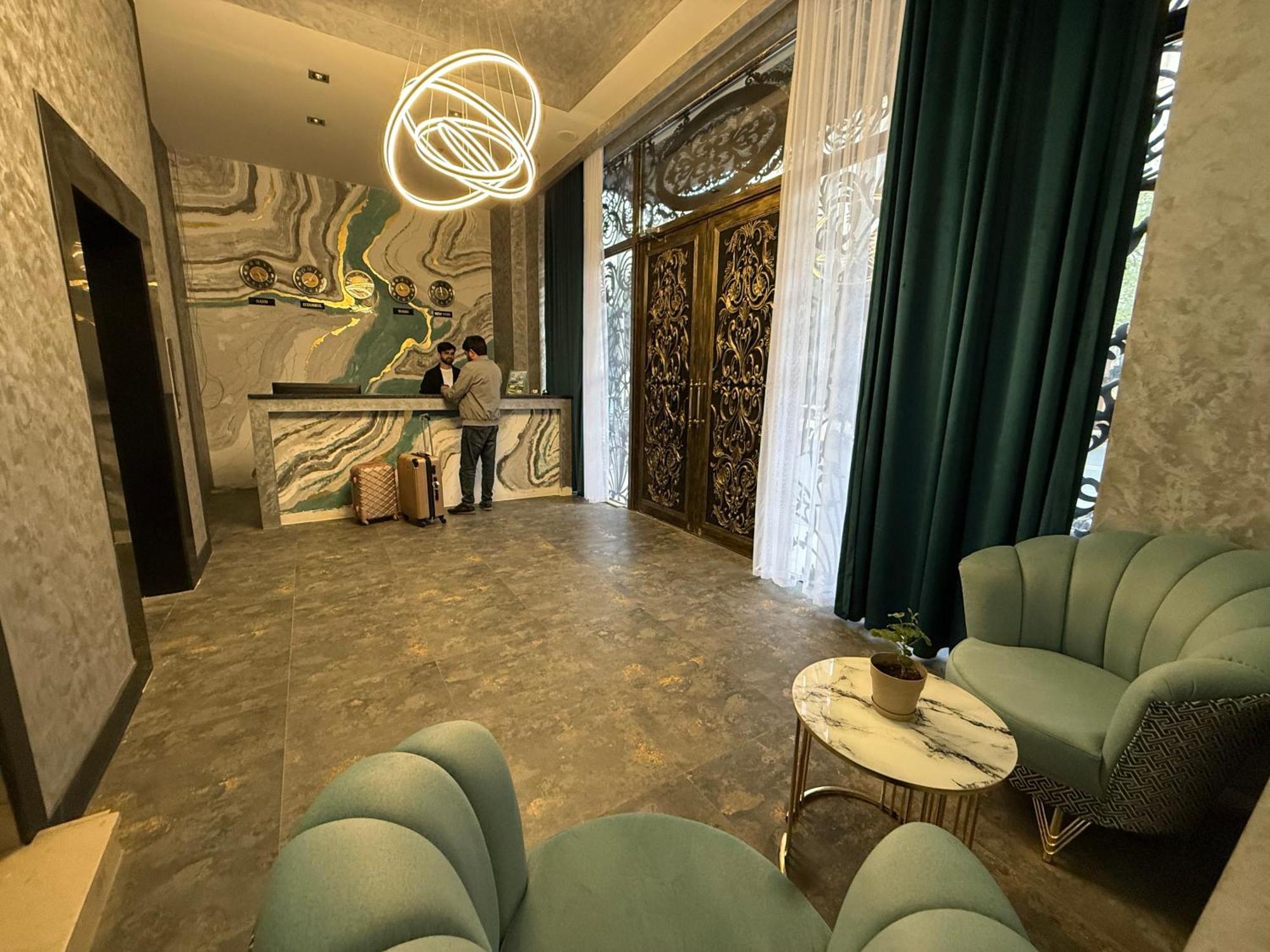 Black Mont Inn Hotel Baku Eksteriør billede