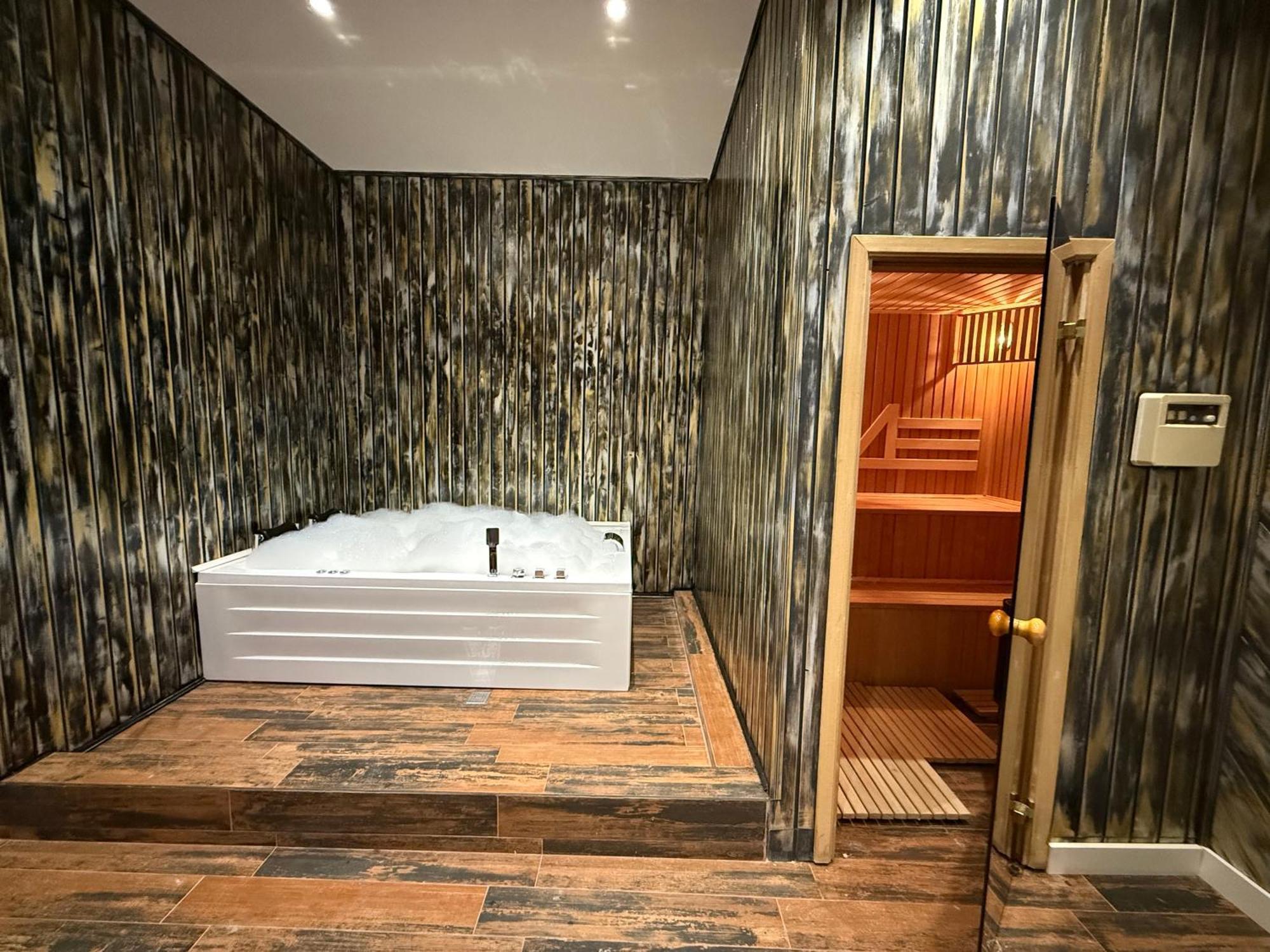 Black Mont Inn Hotel Baku Eksteriør billede